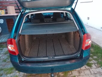 Škoda Octavia combi 1.6 MPI - 4