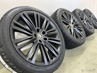 letní originál sada Škoda Superb III Canopus 19" 5x112 - 4