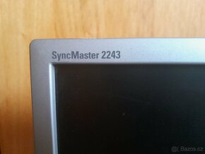 Monitor Samsung SyncMaster 2243 - 4