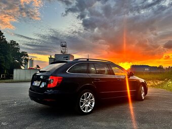 Škoda Superb 2.0 TDi 103kw DSG Facelift - 4