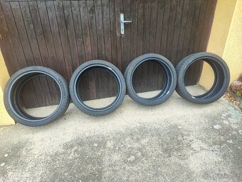 Michelin Pilot Sport 4S 235/35 91Y R19 - 4