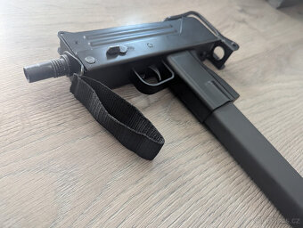 J.G Mac 10 AEP - 4