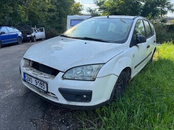 Prodám dily ford focus 1.6 tdci - motor v chodu - 4
