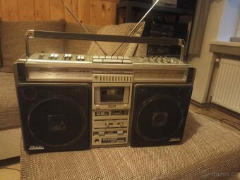 Vlajková loď SHARP GF- 9696 - 4