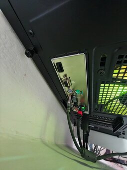 Herní / pracovní PC – Ryzen 5, RTX 5070, DDR5 – TOP stav - 4