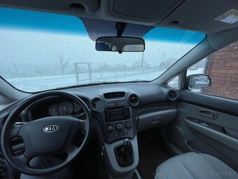 Kia Carens 2007 Benzín + LPG - 4