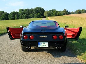 Chevrolet Corvette C3 1980 5.7L V8 - veteránské značky - 4