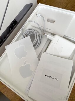 MacBook Pro 2019 13” Touch bar, Touch ID - 4