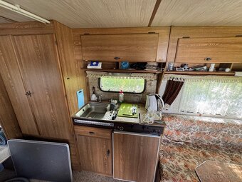 Velký dvounápravový karavan Lord Münsterland 550 bez TP - 4