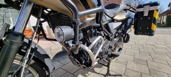 BMW 700gs - 4