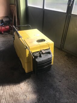 Prodam vapku karcher HDS 610 cena 7000. - 4
