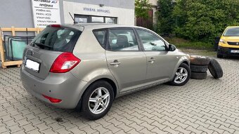 Kia Cee´d, 1.4CVVT / 2X SADA ALU KOL /RV 2/2011 - 4