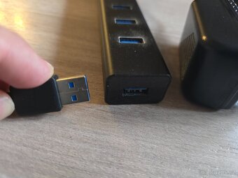 AXAGON HUE-SA7BP 7-Port USB 3.0 CHARGING hub - 4
