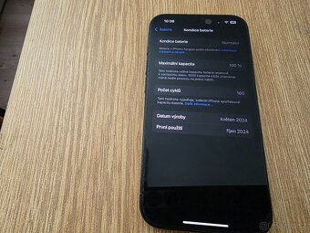 Apple IPhone 15 Pro 256GB Černý Titan - 4