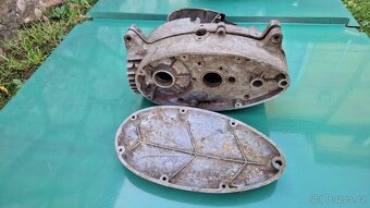 Kartery (bloky motoru) na Jawa 550/555 - 4