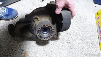 Krátký diferencial E90 320si + kardan na 325i/330i - 4