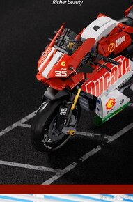 Stavebnice motocyklu Ducati kompatibilní s LEGO - 4