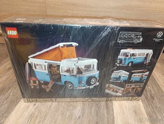 LEGO Icons 10279: Volkswagen T2 Camper Van - 4
