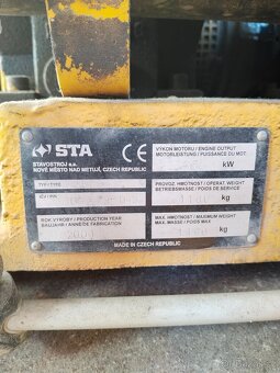 Prodám dvouválec Stavostroj - 4