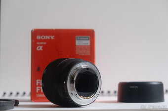 objektiv Sony FE 50 mm F1.8 - 4