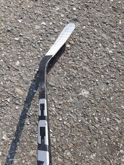 Hokejky CCM Tacks AS-V, Ribcor 7, 8 Pro. Prava strana R - 4