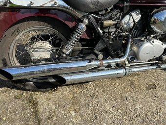 Honda Shadow VT 125 - 4