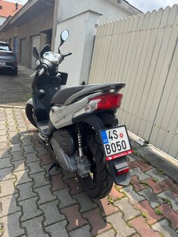 Kymco Agility 125 - 4