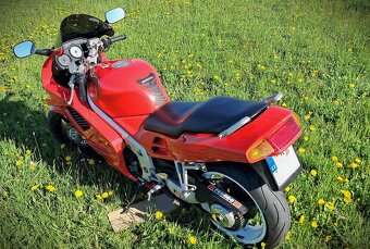prodám Honda VFR 750 - 4