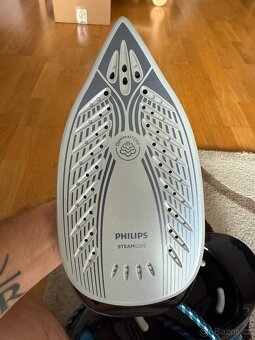 Philips PerfectCare Compact – parní žehlička s generátorem - 4