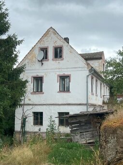Nabízíme k prodeji cihlový rodinný v Obci Ostré č.p. 41. - 4