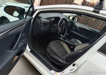 Toyota Avensis 1.8 Valvematic 108kW LED - 4