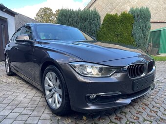 BMW ŘADA 3 F30 2.0D 135KW•AT•2015•LUXURY•HUD•Kessy•Adaptiv - 4