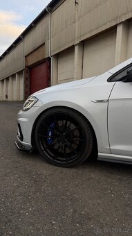 VOLKSWAGEN GOLF 7.5R - 4