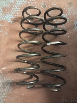 Škoda fabia 1zadni pružiny Sachs 996 657 - 4