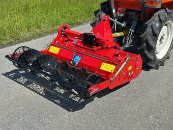 Zakladac travniku za traktor - 4