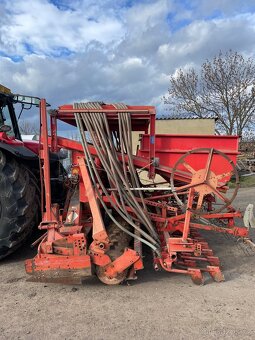 Secí stroj kuhn venta al 402 - 4