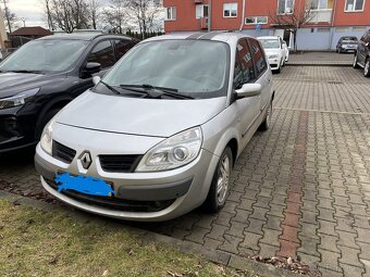 RENAULT MEGANE SCENIC 1,9 dci - 4