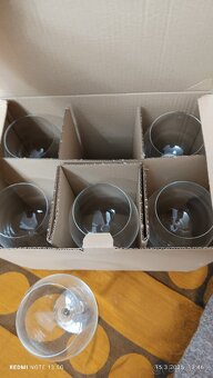 Dvě krabice sklenic na vino - 4