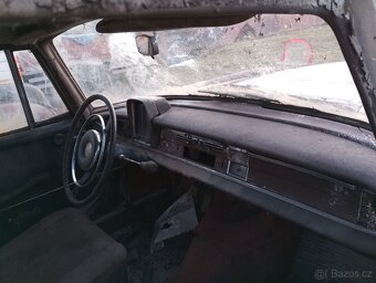 Mercedes Benz W111 - 4