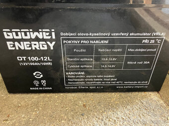 Prodám nafukovací člun s motorem a baterií - 4