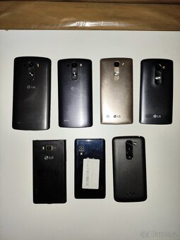 Prodám sadu mobilů LG - 4