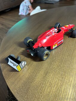 Ferrari 412 T1 1994-1:18 - 4