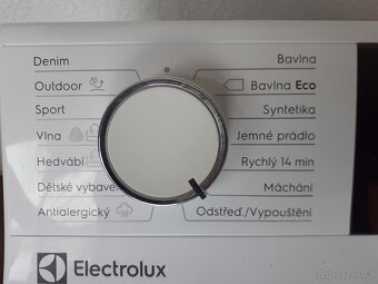 Pračka Electrolux 1,5 roku stará . PARNÍ-ANTIALERGICKÁ - 4