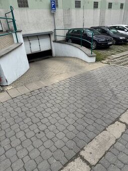 Pronájem garáže Koniklecová Brno - 4
