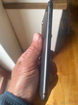 iPhone 8 64G, black - 4