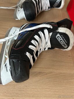 Brusle CCM FT680YT velikost 12 - 4