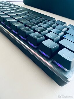Herní klávesnice Cooler Master SK622 - bezdrátová - 4