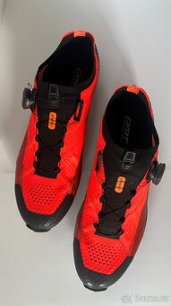 DMT KM1 MTB tretry vel 43 - 4