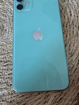 iPhone 11 - 4