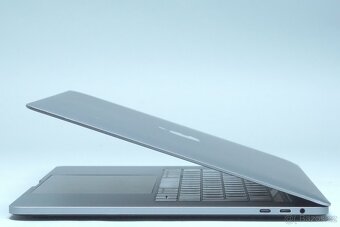 ZÁRUKA/Macbook Pro 15.4" TB/I7 2.9GHZ/16GB RAM/512GB SSD/CZ - 4